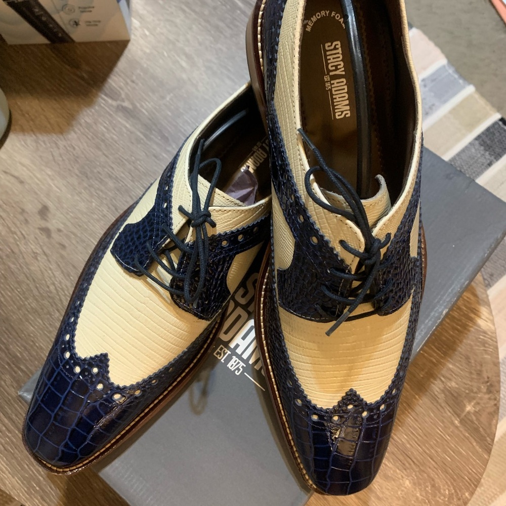 Stacy Adams Men's Navy and Cream Wingtip Lace-Up Oxfords Size 12M New with Box